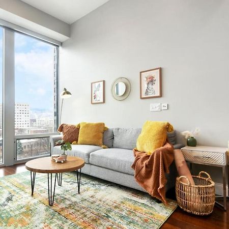 פיטסבורג Hostwise Stays - The Washington At Chatham - Free Parking, Private Gym, More! מראה חיצוני תמונה