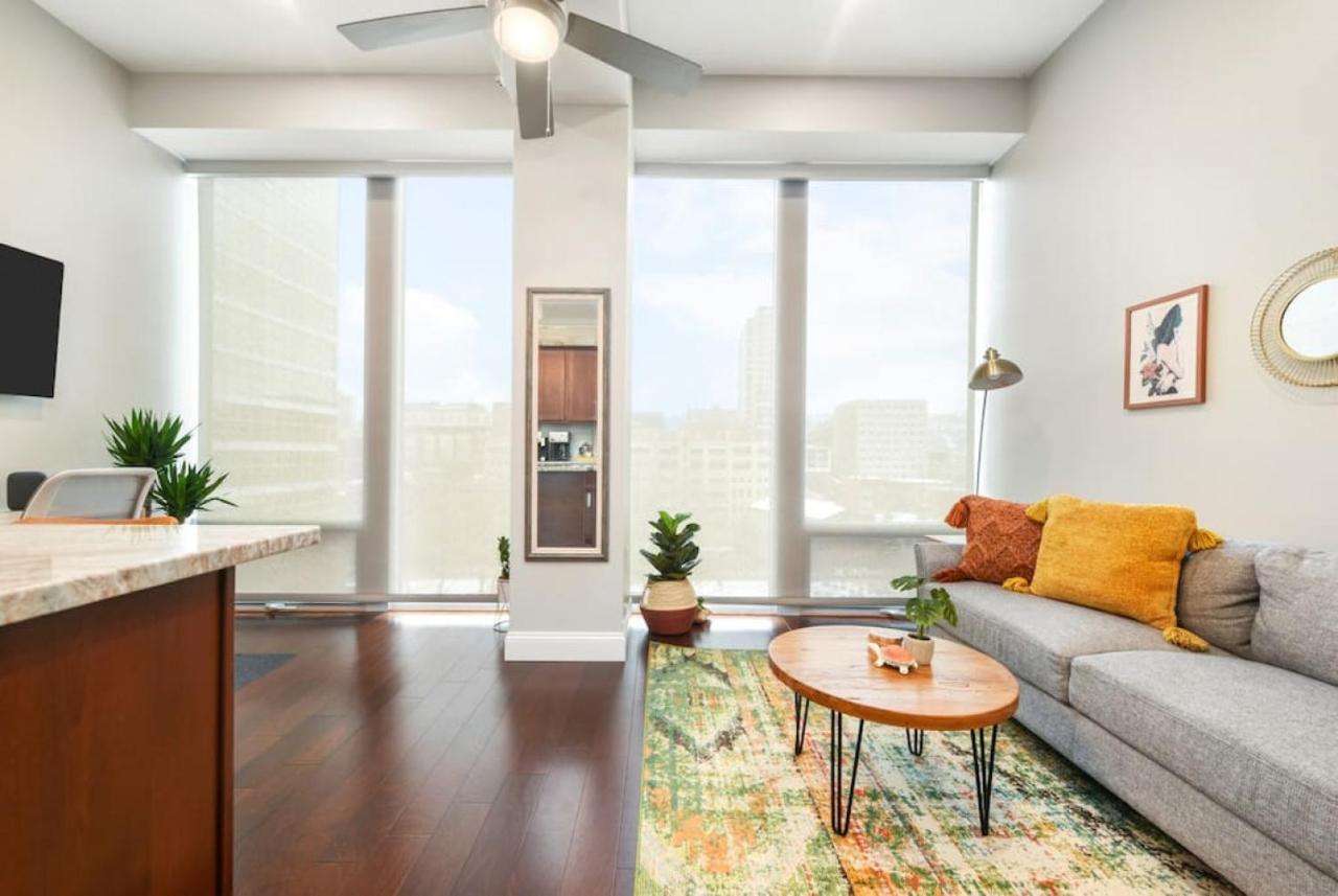 פיטסבורג Hostwise Stays - The Washington At Chatham - Free Parking, Private Gym, More! מראה חיצוני תמונה